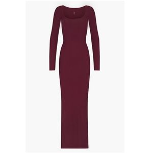 SKIMS SOFT LOUNGE LONG SLEEVE DRESS (WINE)